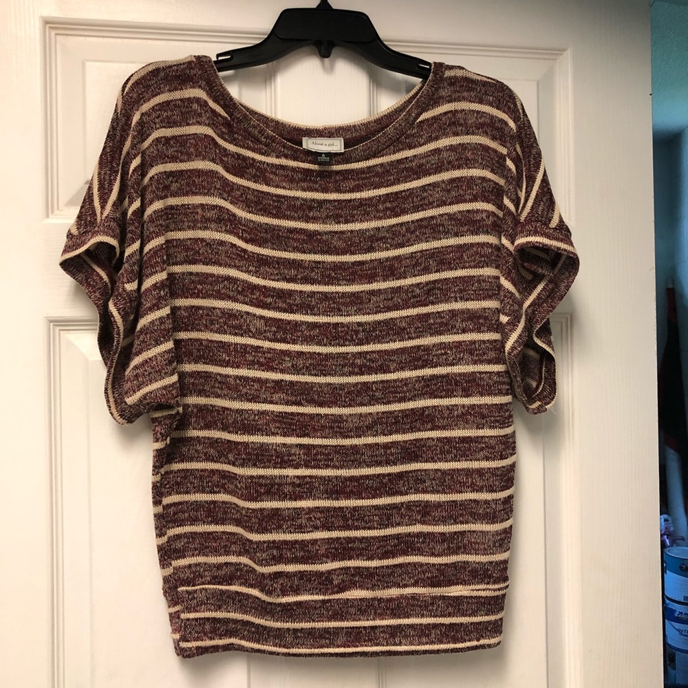 Women’s Sweater Top Size S